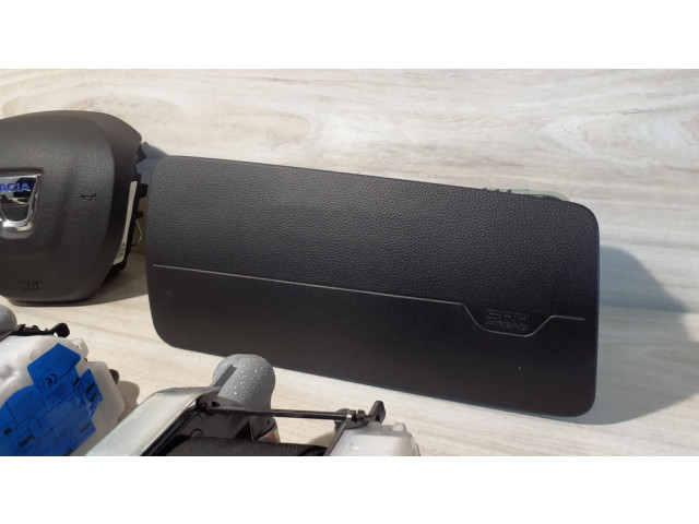 Oro pagalvių komplektas