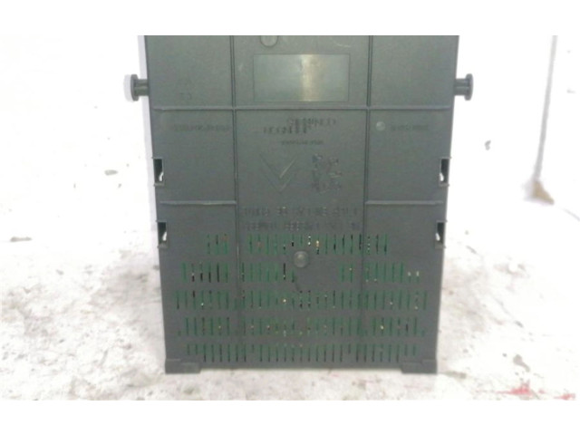 Блок предохранителей  281197595, 0090012   Peugeot 5008    