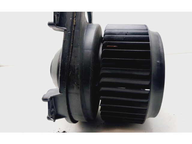 Вентилятор печки    A2469064200   Mercedes-Benz GLA W156