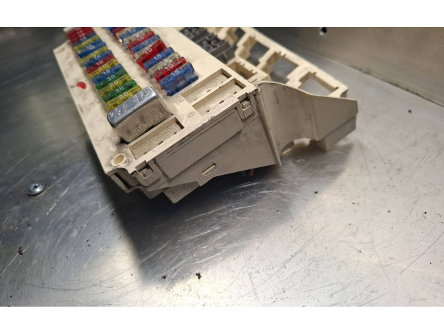 Блок предохранителей  3515170, 6849814   Volvo S70  V70  V70 XC    