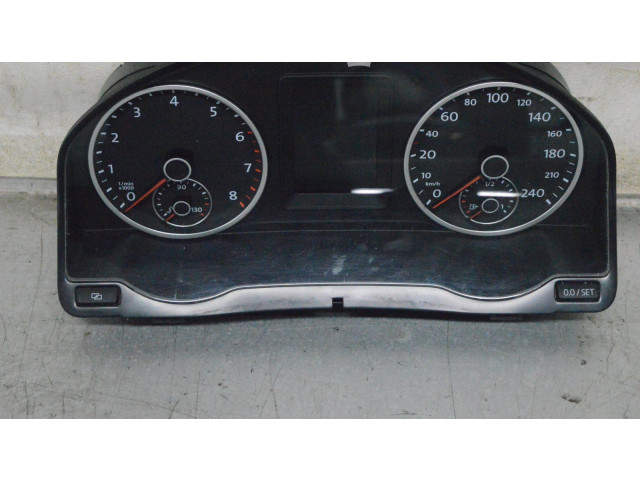 Přístrojová deska Volkswagen Tiguan 2010
