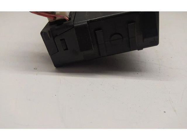 Блок комфорта Nissan Almera