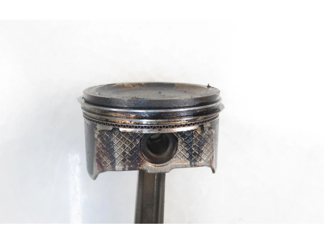 Поршень с шатуном L3-V Mazda 3 I