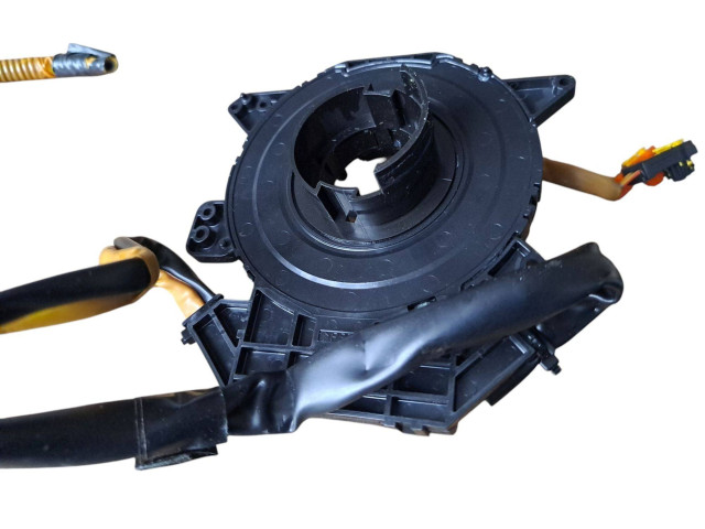 Подрулевой шлейф SRS    Subaru Forester SG