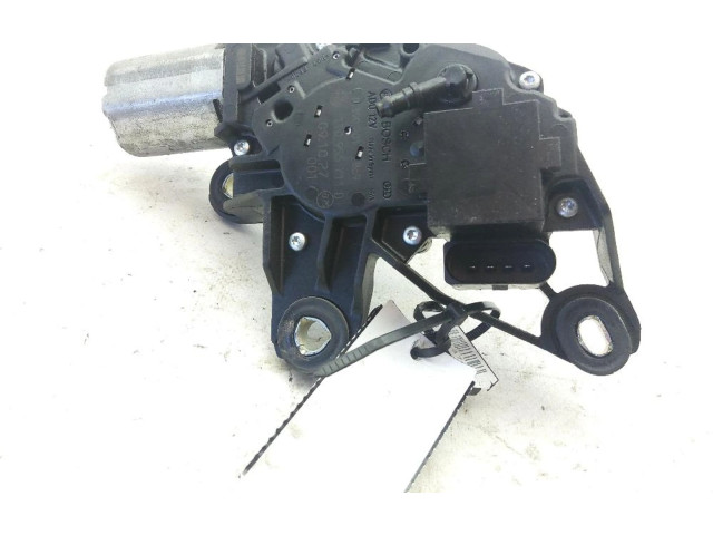 Моторчик заднего дворника 1T0955711D Volkswagen Caddy