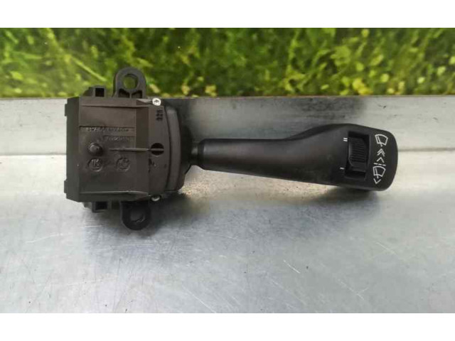 Ручка стеклоочистителей 8363664 BMW Z4 E85 E86