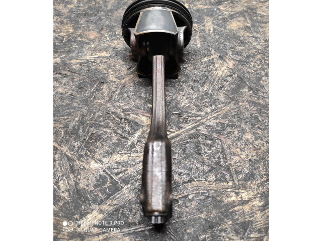  Поршень с шатуном    Mini Cooper Countryman R60  