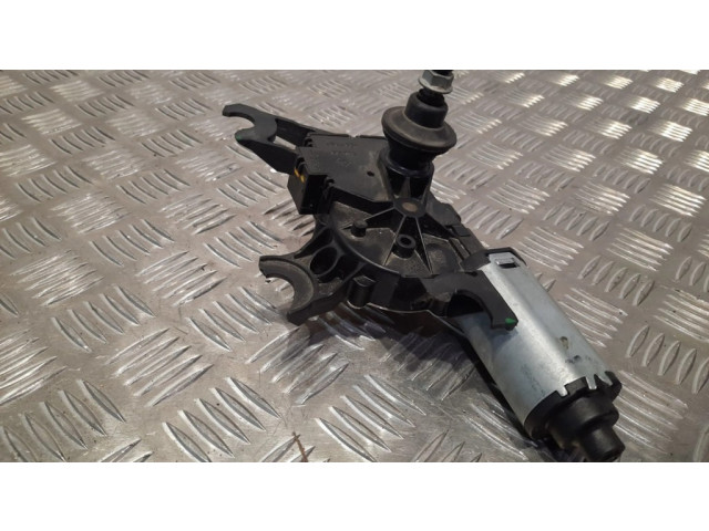 Стеклоочиститель заднего стекла