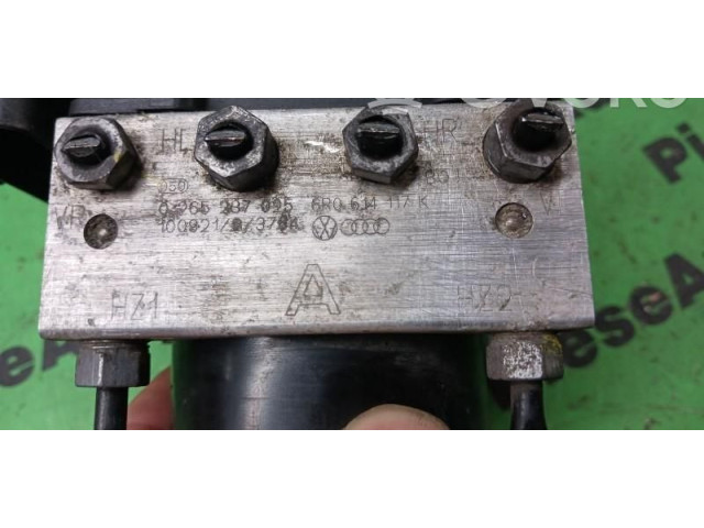 Блок АБС 0265237025, 6R0614117K Skoda Fabia Mk2 (5J) 2007 - 2014 года