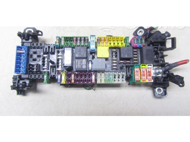 Блок предохранителей A2465400340 Mercedes-Benz A W176