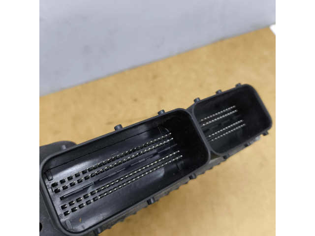 Řídící jednotka A6421508378, 0281013725 Mercedes-Benz E W211 2007