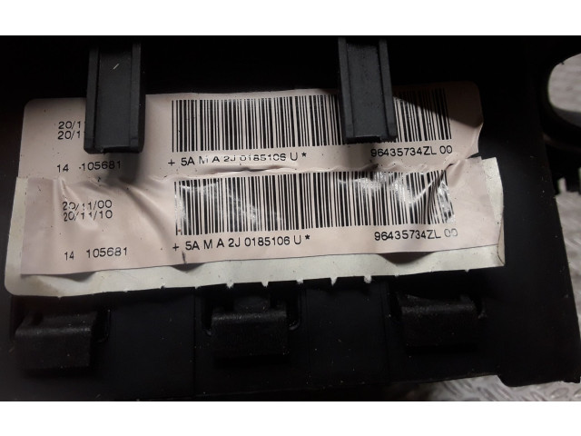 Подушка безопасности водителя 96435734ZL00 Citroen Xsara