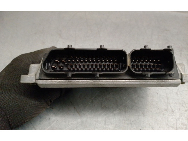 Блок управления двигателя 06A906018ED, 0261206322 Volkswagen Golf SportWagen