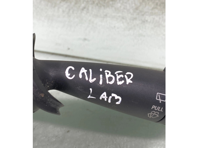 Ручка стеклоочистителей 214867201, 25561   Dodge Caliber