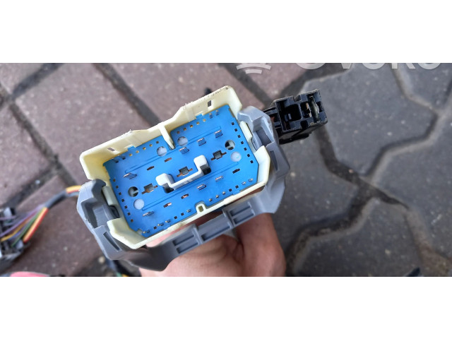 Pojistková skříňka Volvo V60 2011