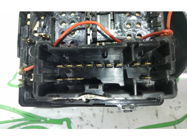 Переключатель дворников E11811220 Dacia Logan II