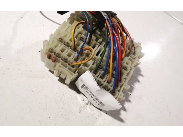 Блок предохранителей     Ford S-MAX    