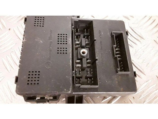 Блок предохранителей 8232021041, 97RA010045   SsangYong Rodius    