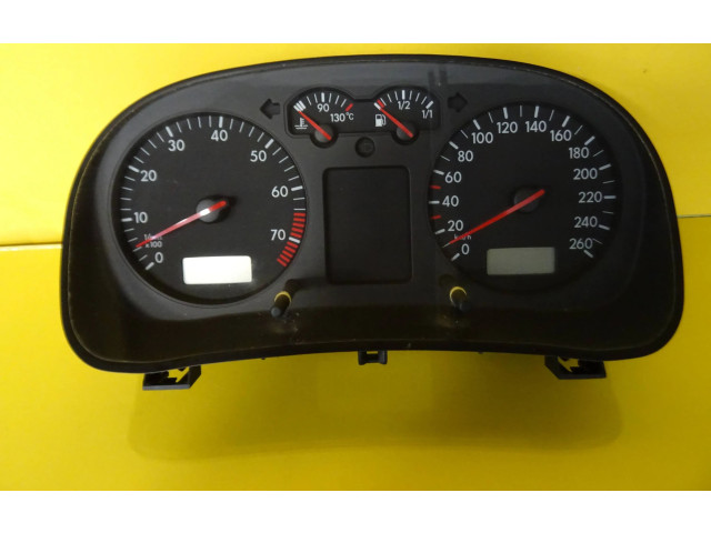 Панель приборов 1J0919861D Volkswagen Bora