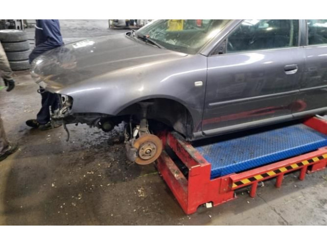 Зеркало электрическое        Audi A3 S3 8L  1996 - 2003 года   