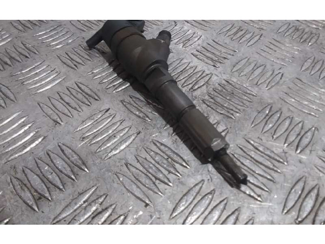 Форсунка 0445110008 Peugeot 406 RHZ