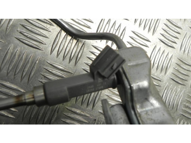 Распределитель топлива 2325037080, VD13951 Toyota Prius (XW50)