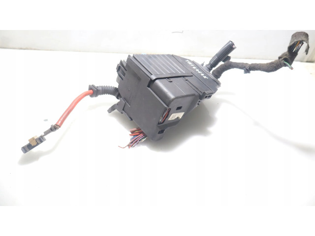 Блок предохранителей     Volvo V70    