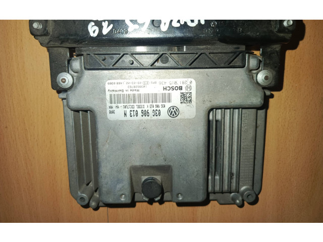 Řídící jednotka 03G906013K, 03G906013N Seat Ibiza IV (6J,6P) 2009