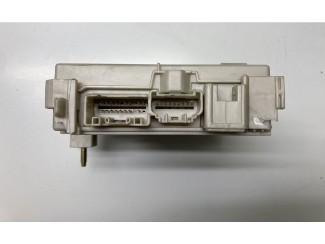   Pojistková skříňka 8267030230, 82670-30230   Lexus GS 300 350 430 450H 2005