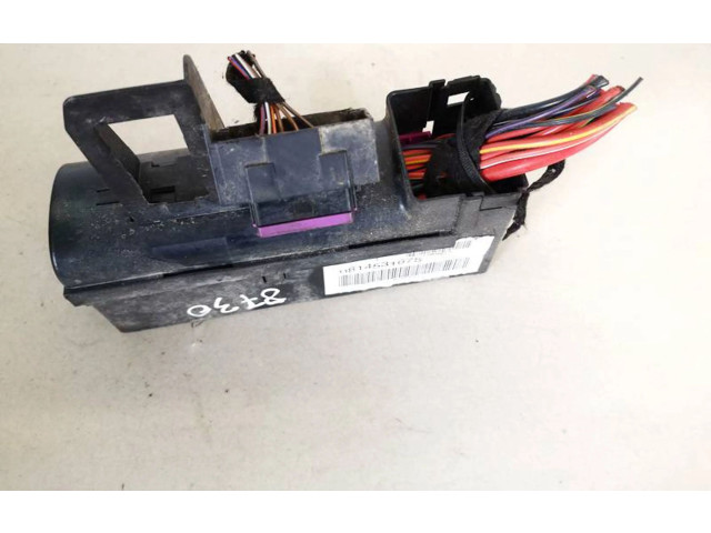   Pojistková skříňka    Volkswagen Tiguan 2008