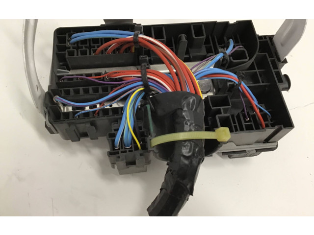 Блок предохранителей 31384034   Volvo XC90    