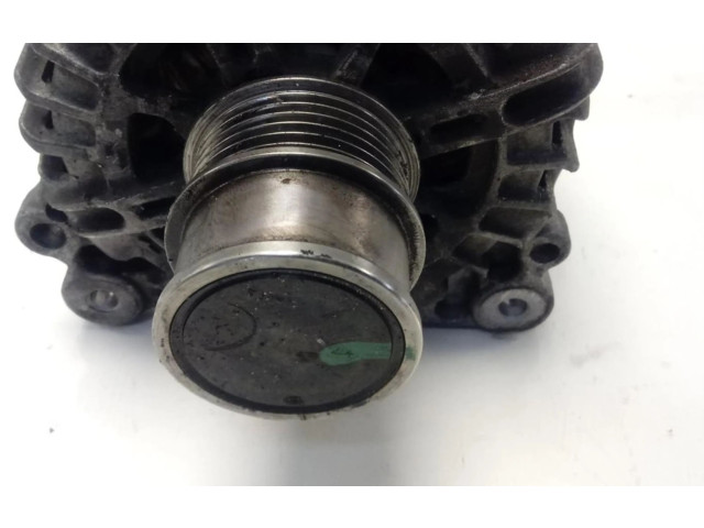 Генератор 04C903023K Audi Q3 8U