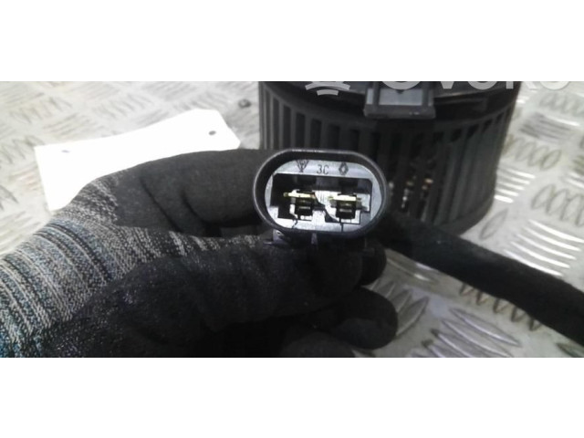 Вентилятор печки    NT   Dacia Sandero