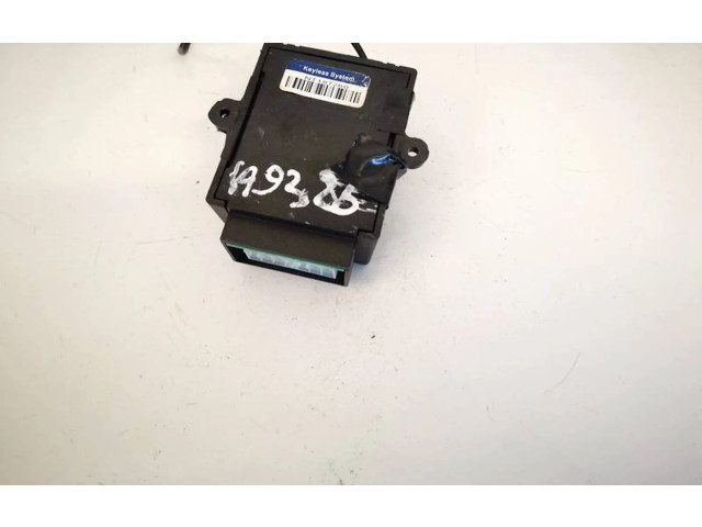 Блок управления Mazda Premacy