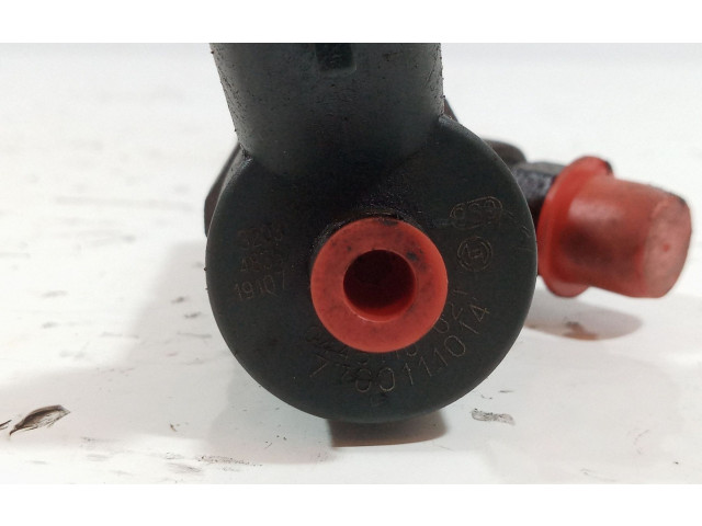 Vstřikovač 7700111014 Nissan Primastar F9Q U7