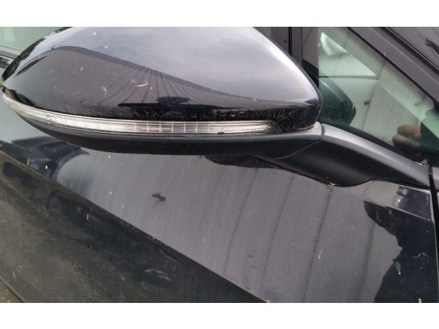 Зеркало электрическое Volkswagen Golf VII 2013 - 2019 года