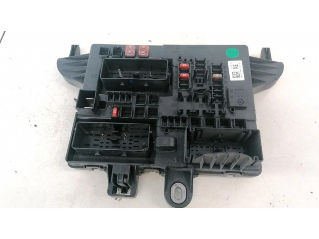 Pojistková skříňka 13277321, 1327732104 013642-10611 Opel Insigni A 2011