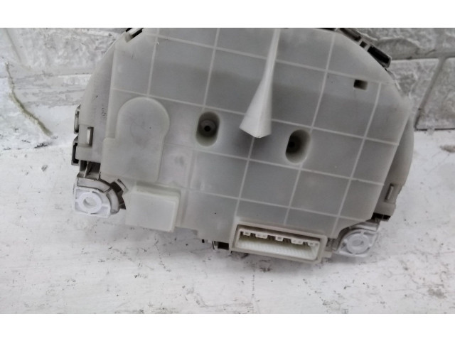 Панель приборов Daihatsu Sirion