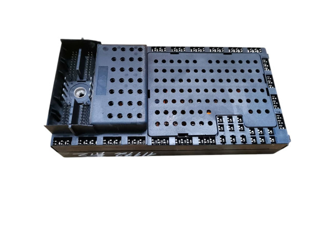 Блок предохранителей  9494673, 90W032   Volvo S80    