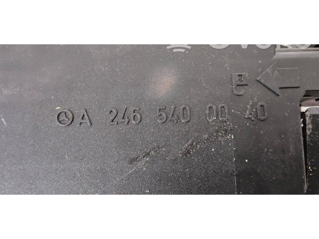 Блок предохранителей A2465400040 Mercedes-Benz A W176
