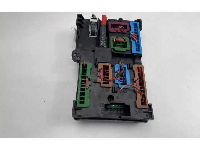 Блок предохранителей 6828076, P00166265AA BMW X3 G01