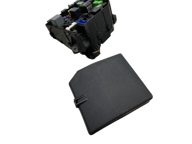 Блок предохранителей 7594 Mitsubishi Outlander