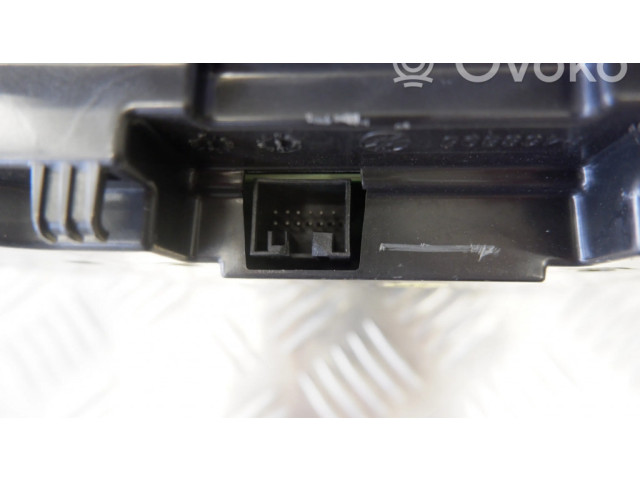 Přístrojová deska BMW X1 F48 F49 2019 9295445