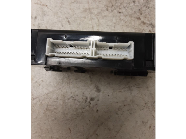 Блок комфорта 95400A2042   KIA Ceed   