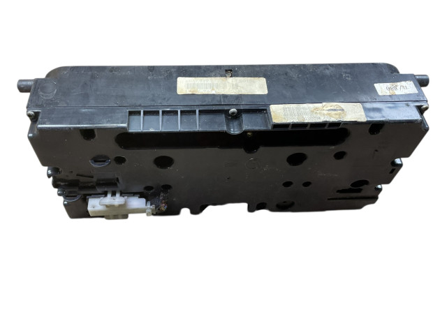 Панель приборов 87001323 Volkswagen Golf III