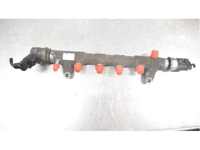 Vstřikovací lišta Seat Alhambra (Mk2) CFFB