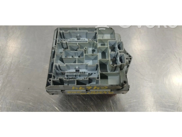 Блок предохранителей 51742420   Alfa Romeo GT    