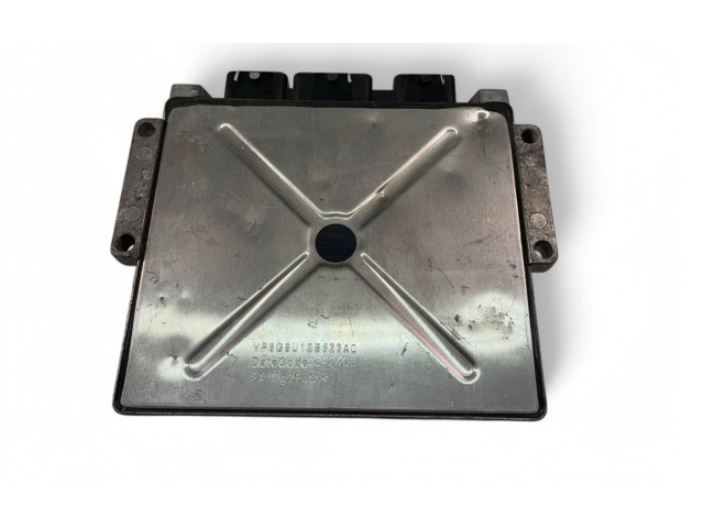 Блок управления двигателем Блок управления 30788961   Volvo C30