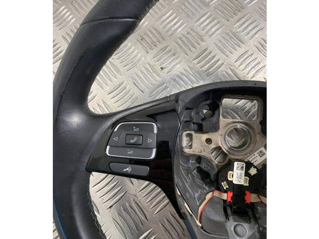 Volant Volkswagen Touareg II 2011 7P6419091