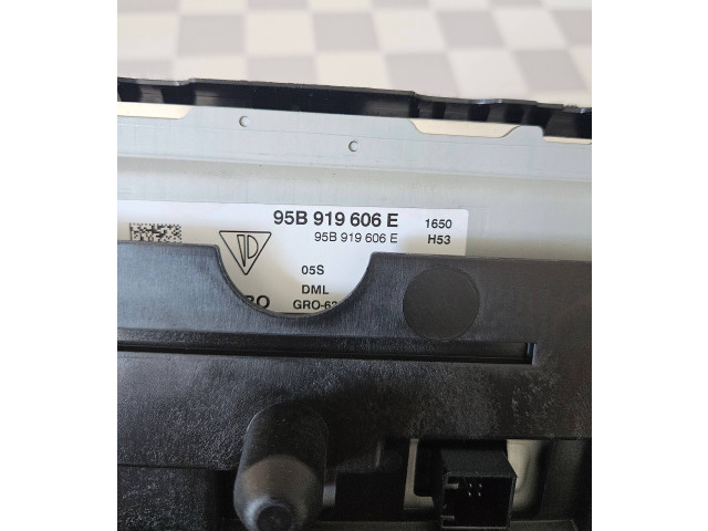 Дисплей 95B919606E Porsche Macan (95B)